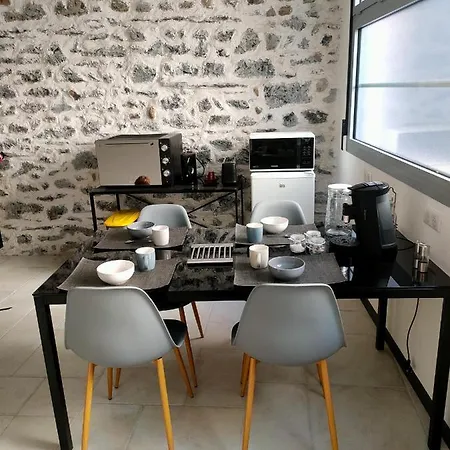 Annonciation Apartment *